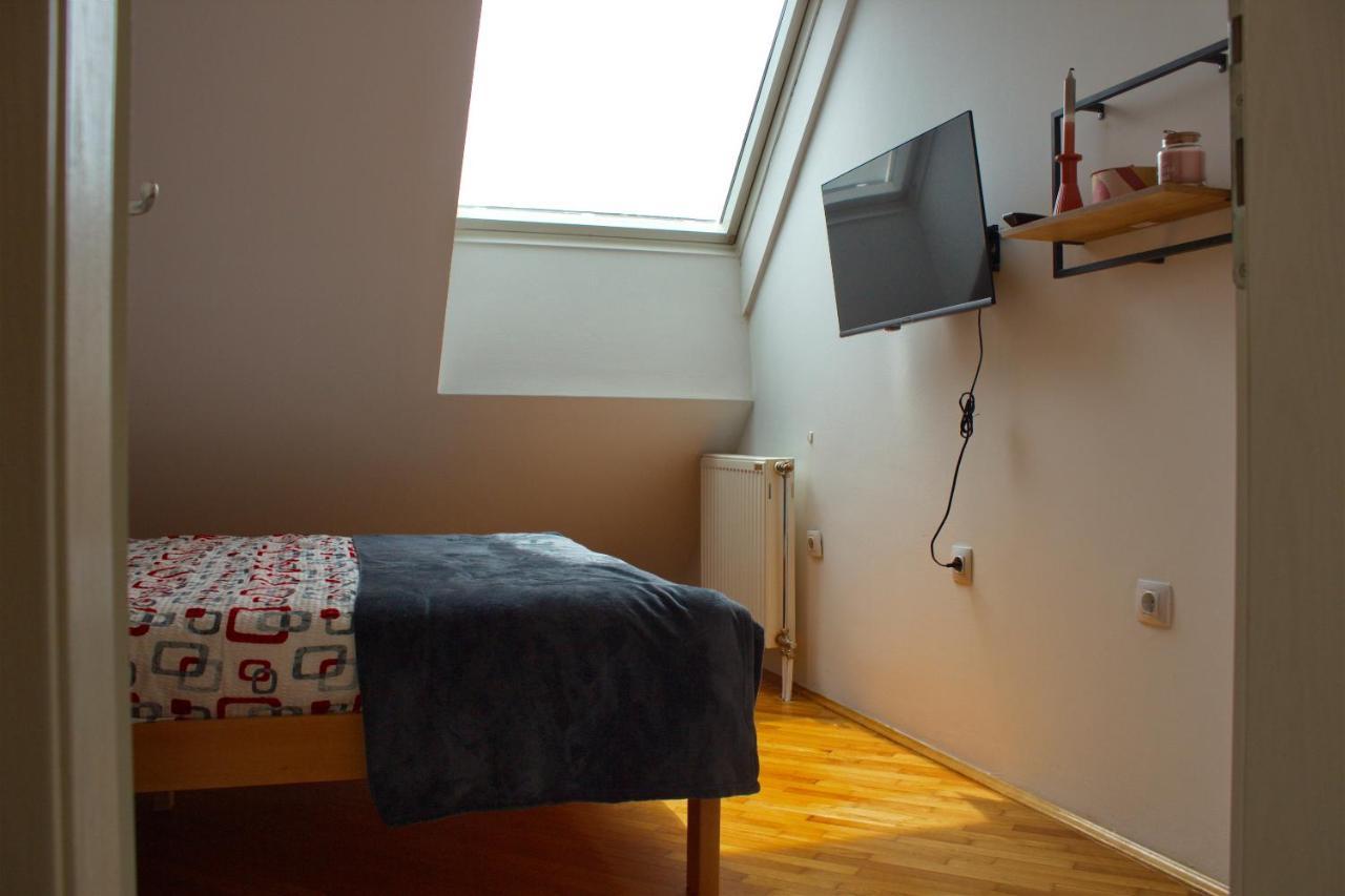 Sweet69Apartments Sb Nis Luaran gambar